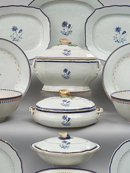 SERVIS, 47 delar, kompaniporslin.  Qingdynastin, Jiaqing (1796-1820).
