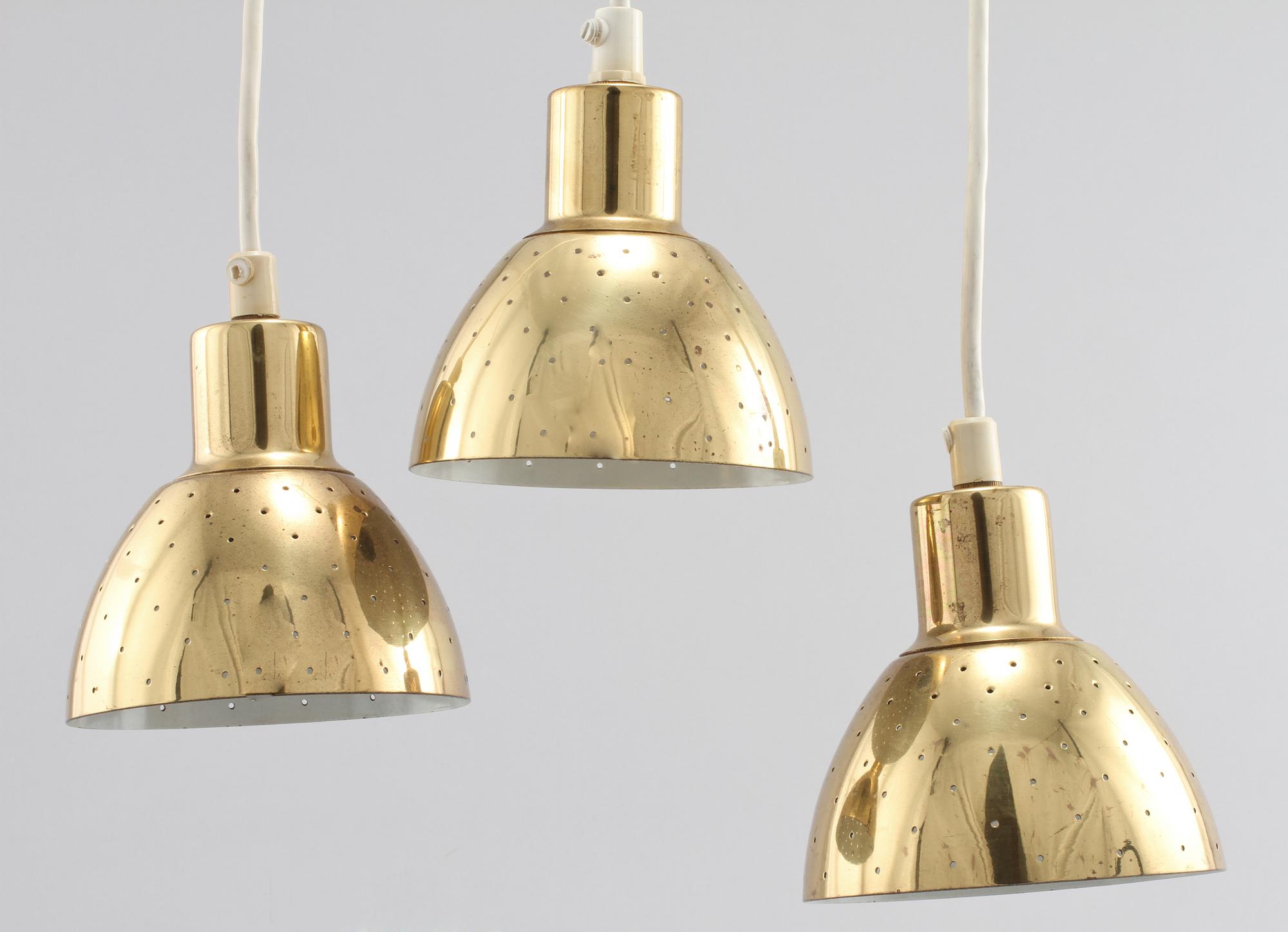 FÖNSTERLAMPOR, 3 st, Hans-Agne Jakobsson, Markaryd, 1900-talets andra hälft, höjd ca 11 cm.