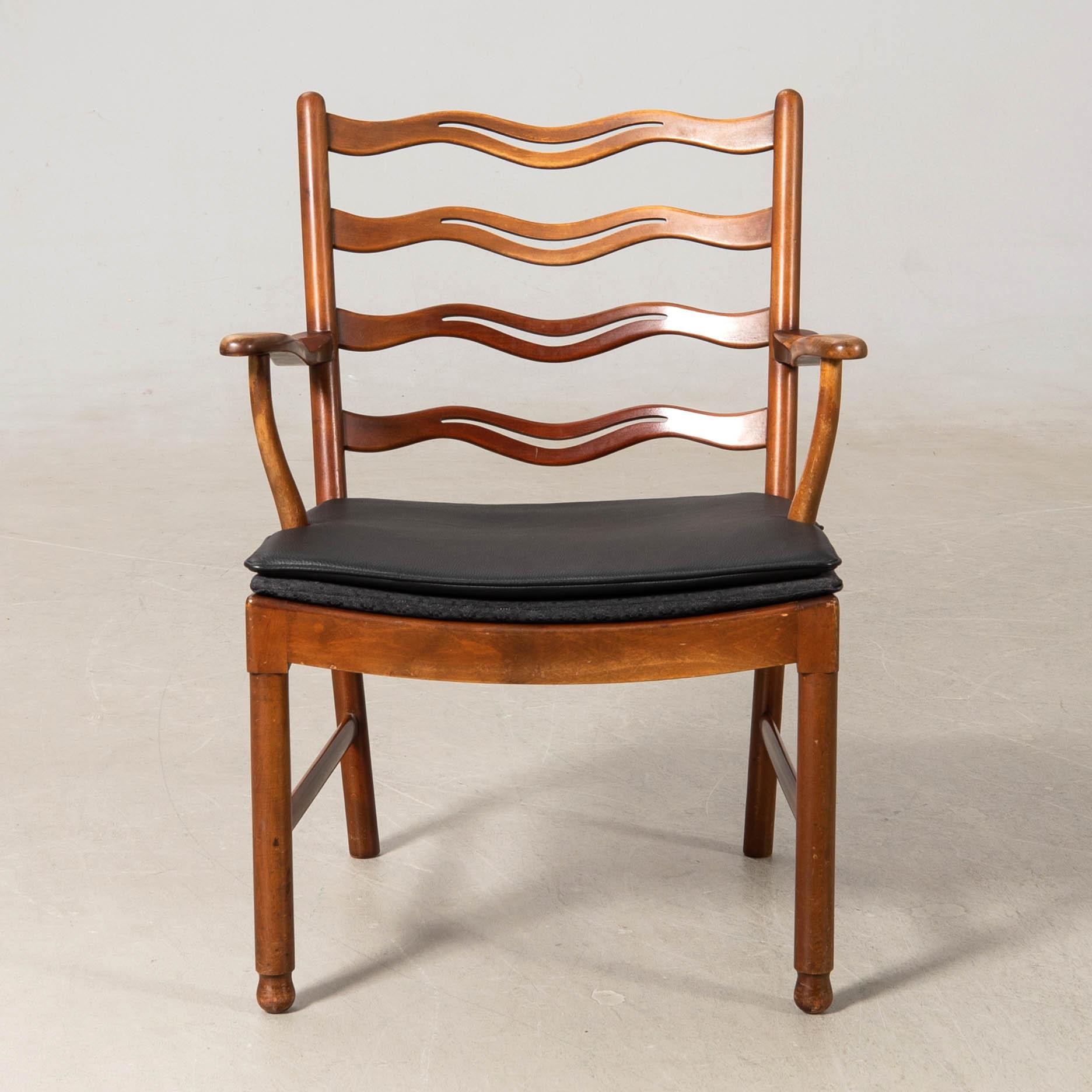 Ole Wanscher, chair, model 1755, Fritz Hansen, Denmark, 1946.