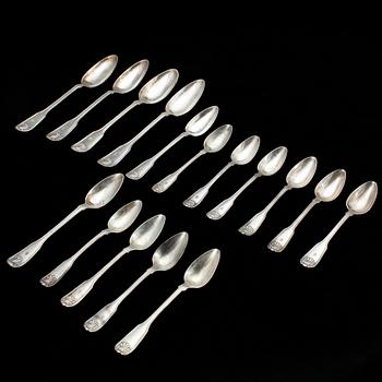 BESTICKSERVIS, 73 delar, silver, "Snäckmodell", Christian Hammer och Möllenborg. Stockholm mest 1850-tal. Tot ca 4400 g.