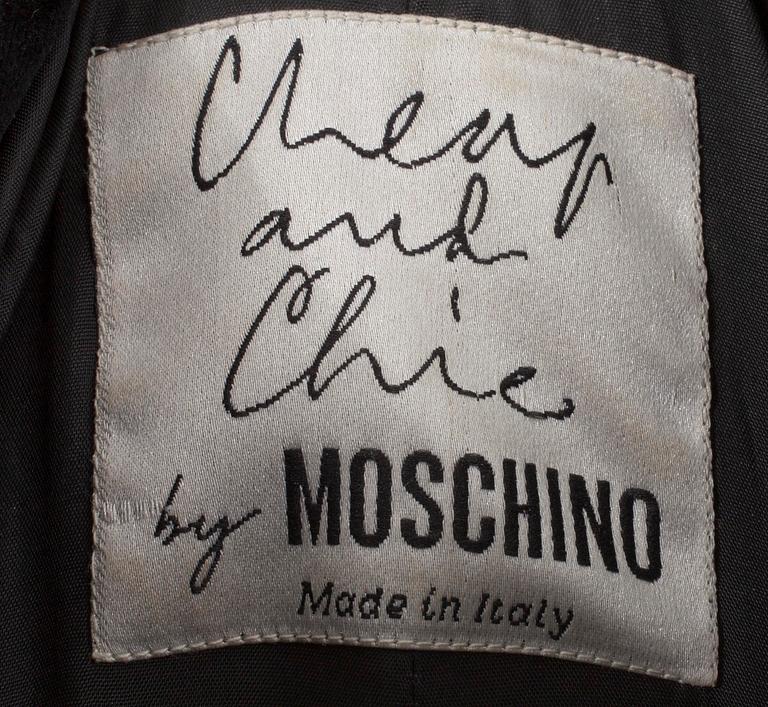 KAVAJ, Moschino.