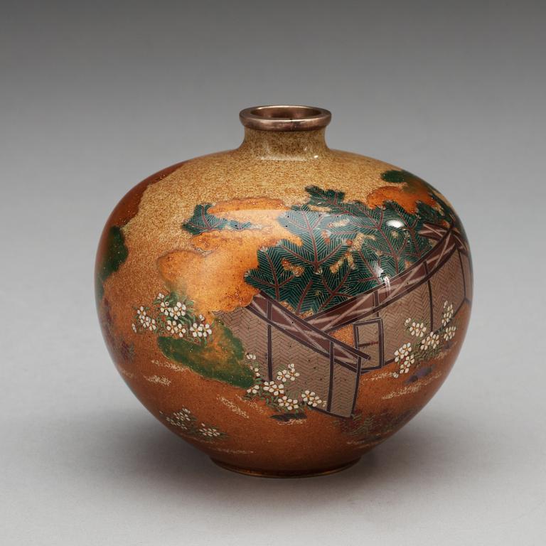 A Japanese cloisonné vase, early 20th Century.
