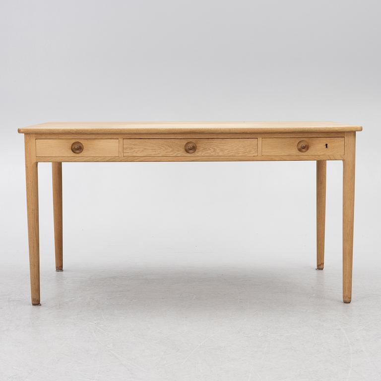 Hans J. Wegner, An AT305 desk, Andreas Tuck, Denmark.