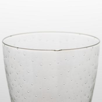 GUNNEL NYMAN, 15-piece Mid-Century Glassware Set by Nuutajärvi, Finland.