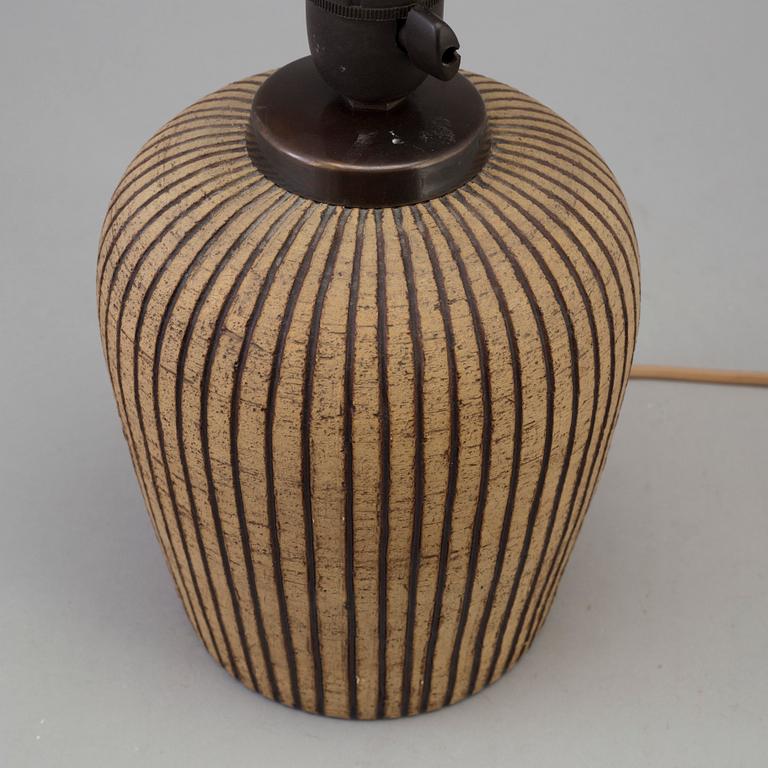 A ceramic Edgar Böckman table light from the 1940s.