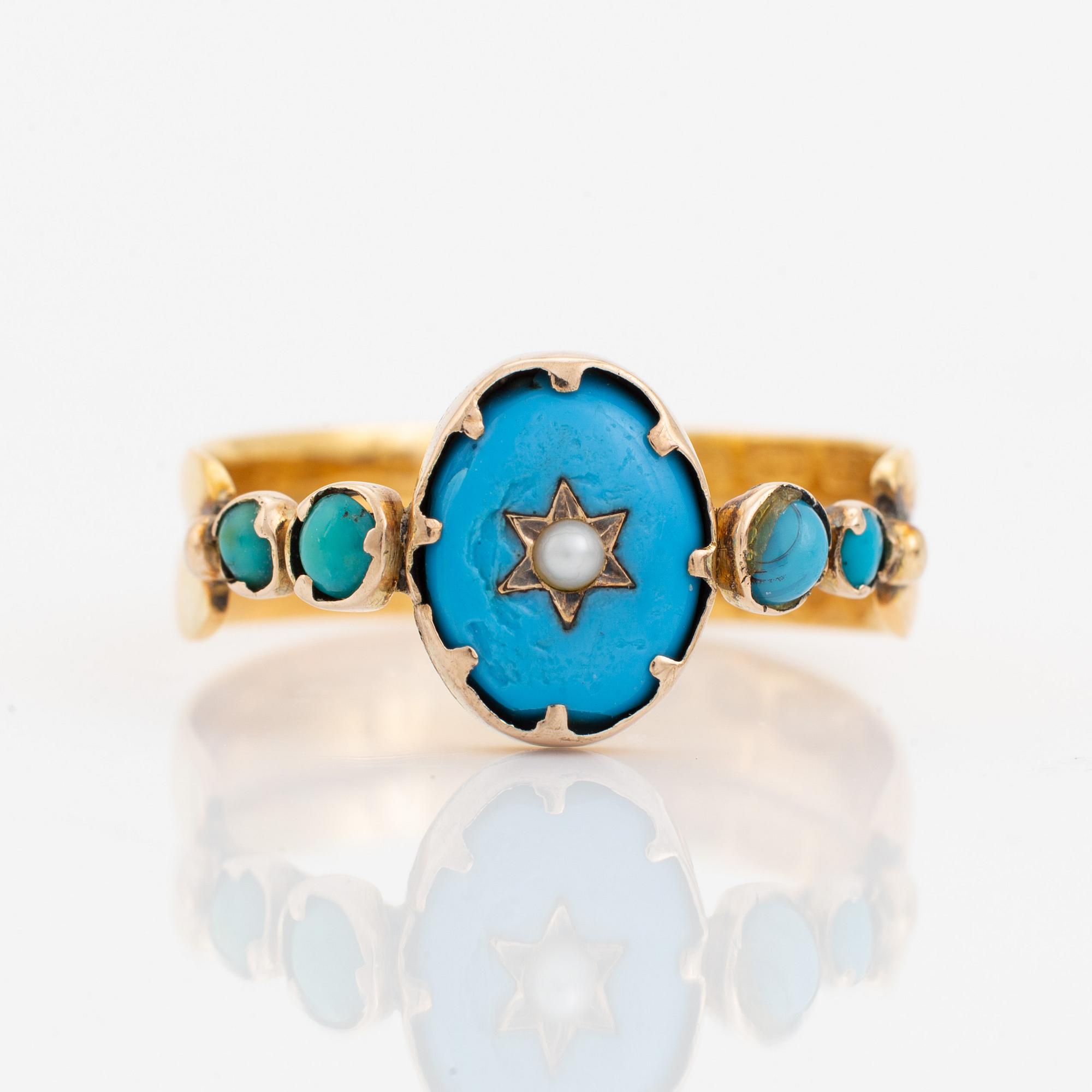 Ring, guld med turkoser och pärla.