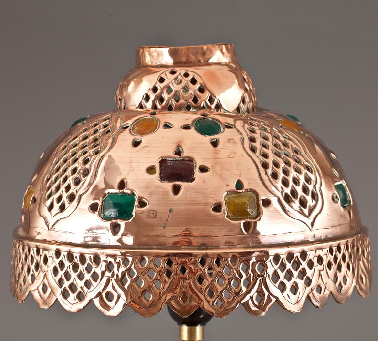 BORDSLAMPA, jugend. 1900-talets början.