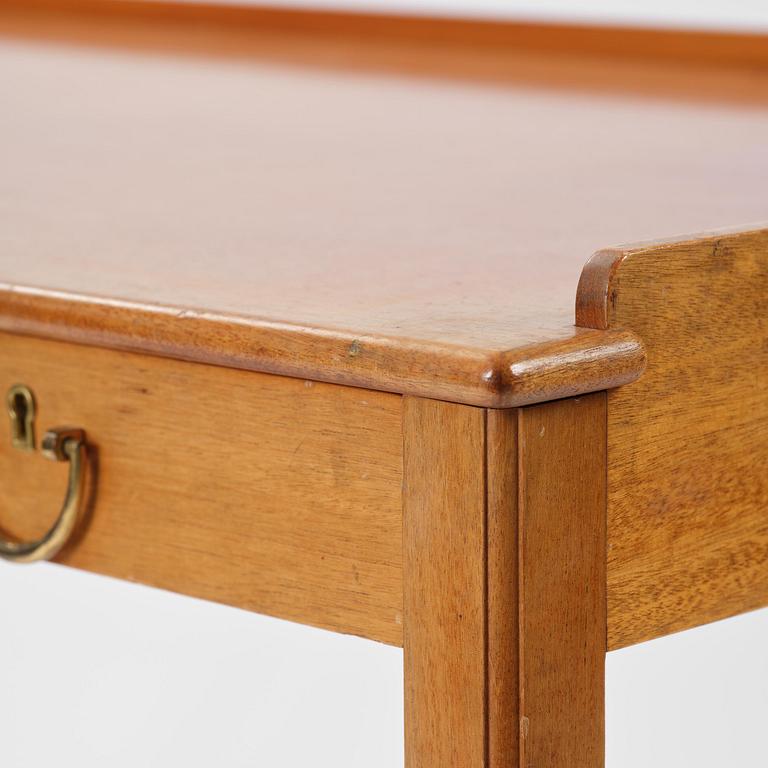 Josef Frank, skrivbord, variant av modell B 2115, Firma Svenskt Tenn, 1900-talets mitt.