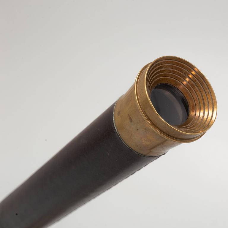 Teleskop med stativ, 1900-tal.