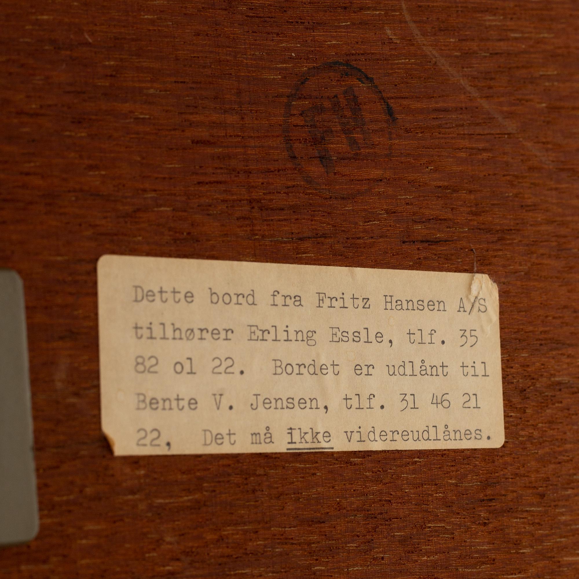 Arne Jacobsen, a model '3601' teak dining table, Fritz Hansen, Denmark, 1960's.