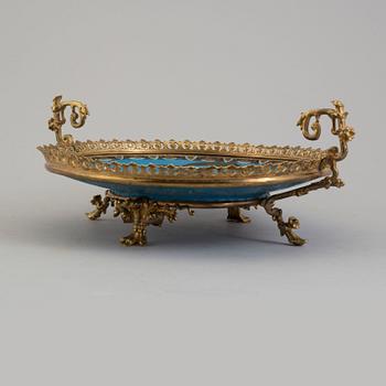 FAT, cloisonné, Kina, 1900-talets första hälft.