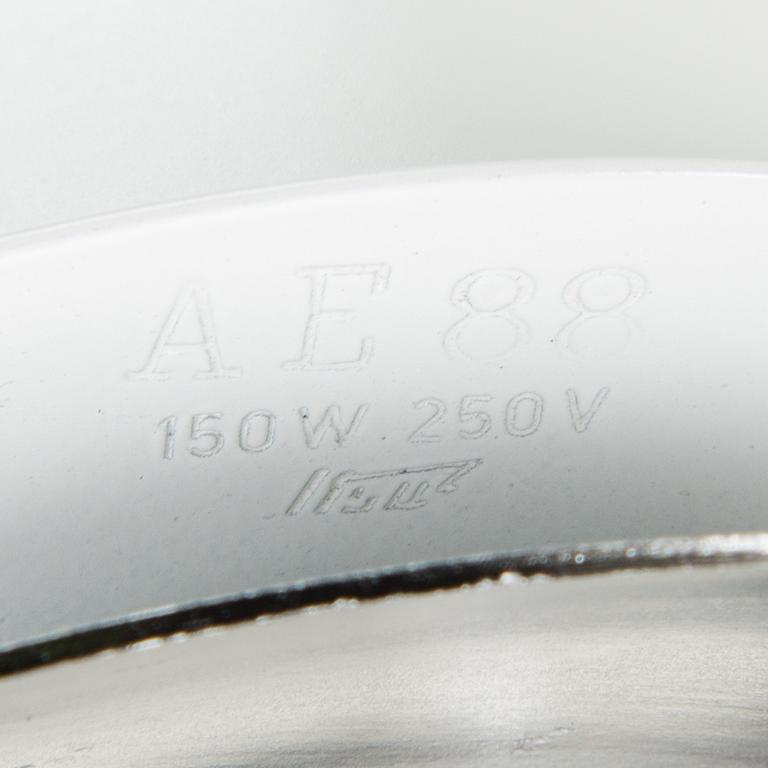 Taklampa, modell AE 88 Itsu, 1900-talets mitt.