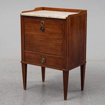 A Swedish late Gustavian mahogany with marble top bedside table, ca 1800.