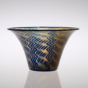 A Simon Gate 'Graal' glass vase, Orrefors 1919.