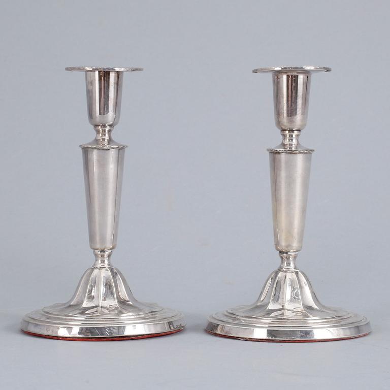 LJUSSTAKAR, ett par, silver, C G Hallberg, Stockholm 1954.