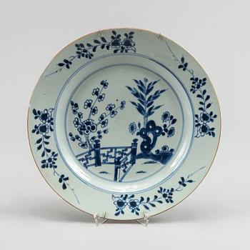 Two blue and white serving dishes, Qing dynasty, Qianlong (1736-95).