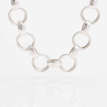 Halsband, silver. Alton, Falköping 1969.