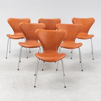 Arne Jacobsen, six 'Seven' chairs, Fritz Hansen, Denmark, late 20th century.