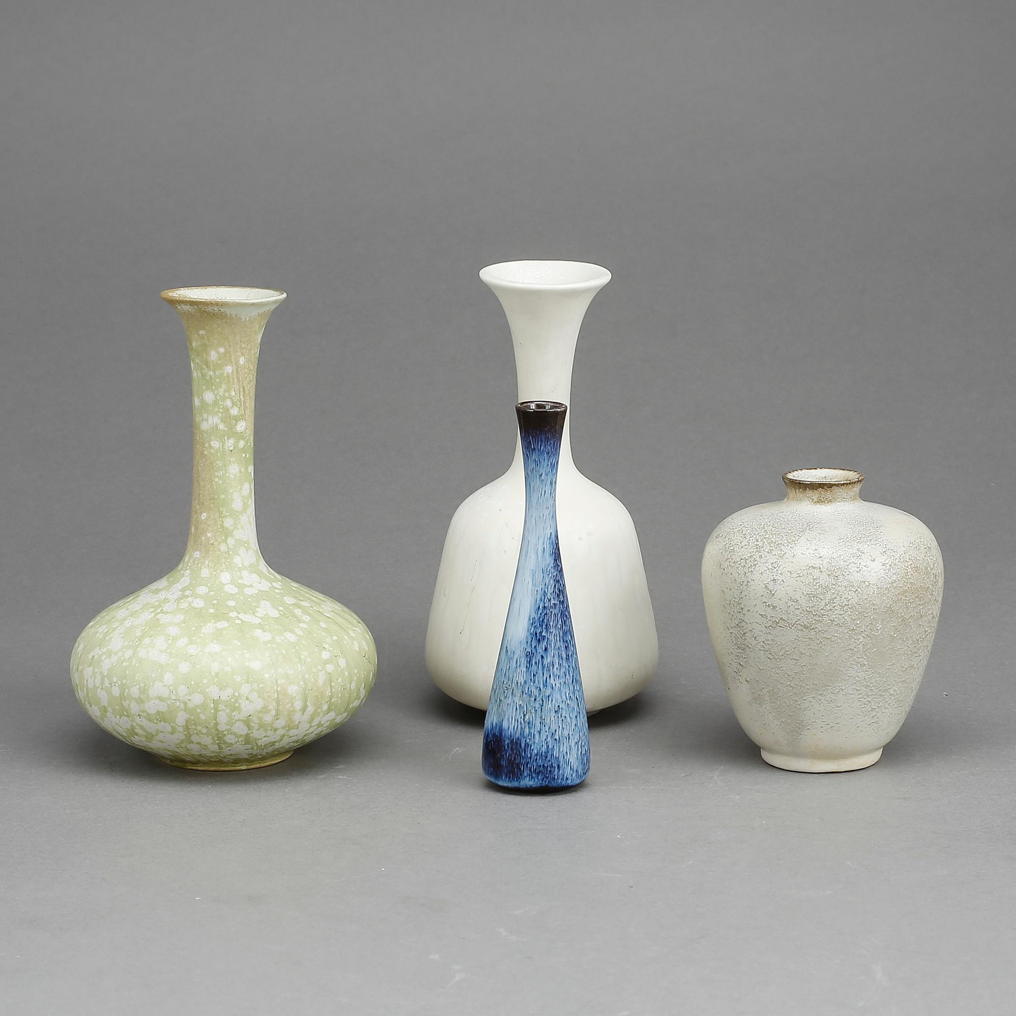 VASER 4 st, varav 3 st Gunnar Nylund, Rörstrand, stengods. 1950-60-tal.