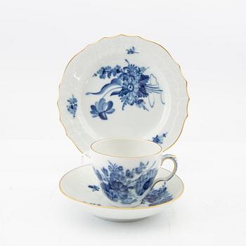 Servis 31 dlr "Blå blomst" Royal Copenhagen 1900-talets andra hälft porslin.