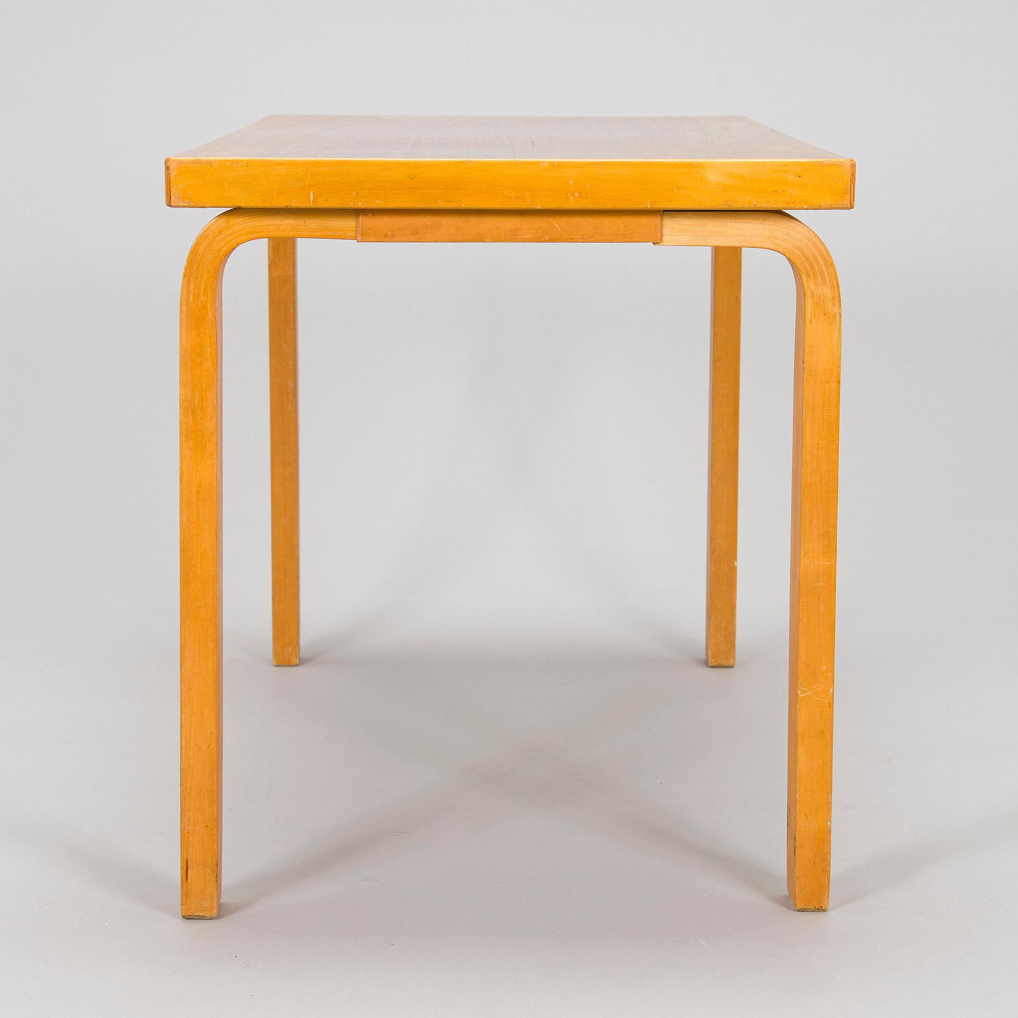 Alvar Aalto, A mid 1950s table '81' for O.Y. Huonekalu-ja Rakennustyötehdas A.B.
