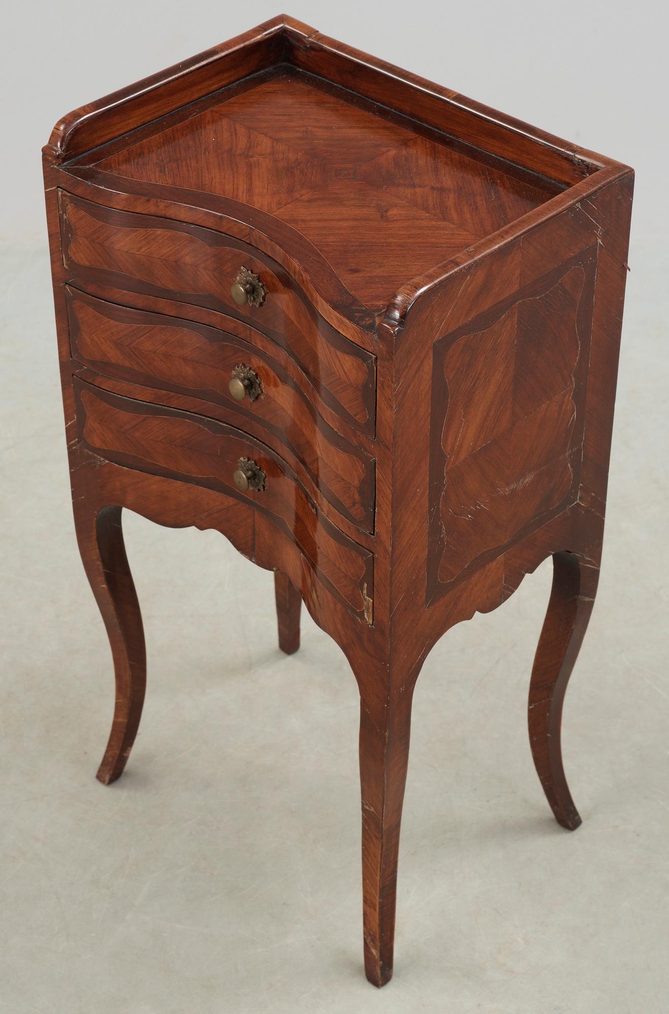 BYRÅ, Louis XV-stil, 1800-tal.