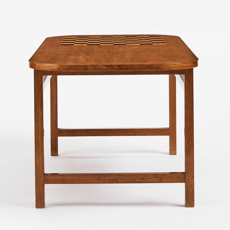 Josef Frank, a mahogany table with inlaid chessboard model "B 552", Firma Svenskt Tenn, 1940s-50s.