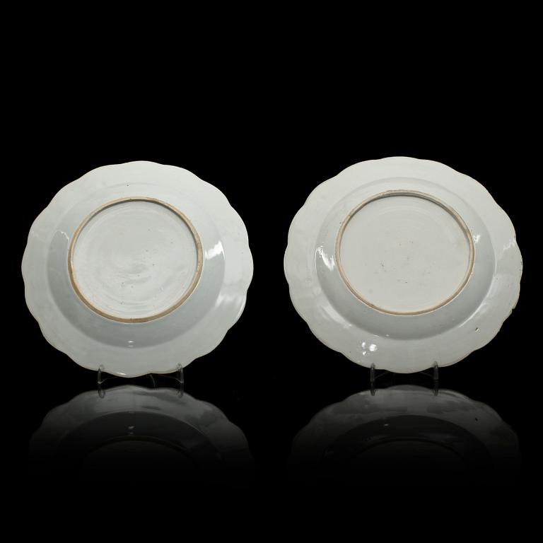 TALLRIKAR, ett par. Porslin, Kina Qianlong, 1700-tal.