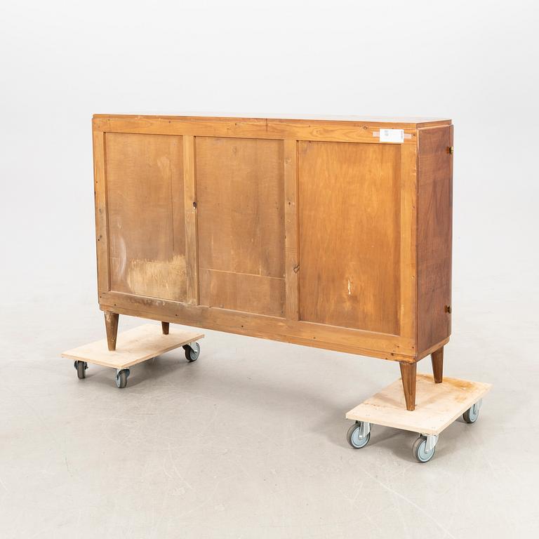 Bertil Fridhagen, cabinet, "Eugen", Swedish Modern, Svenska Möbelfabrikerna Bodafors, mid-20th century.