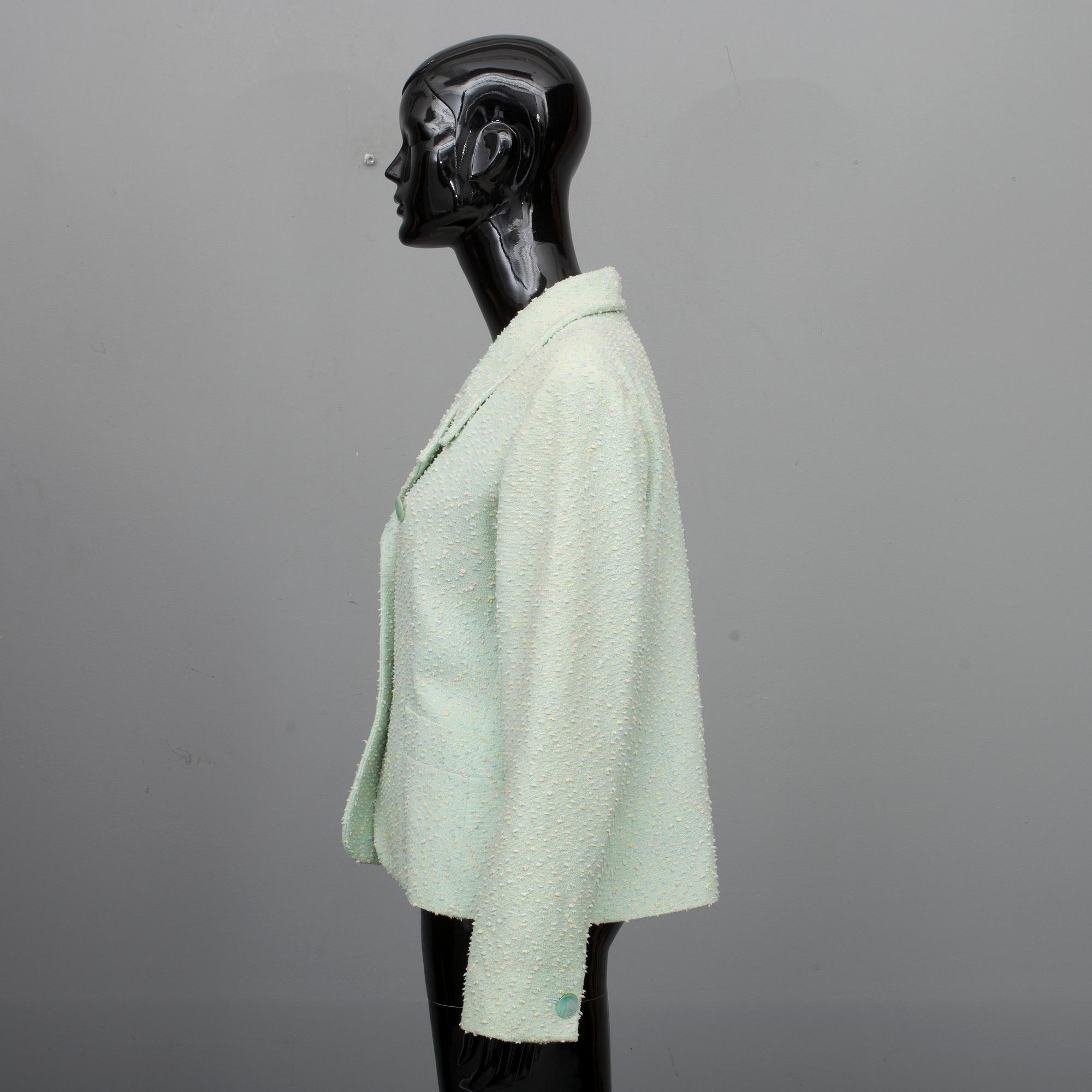 KAVAJ, Yves Saint Laurent.