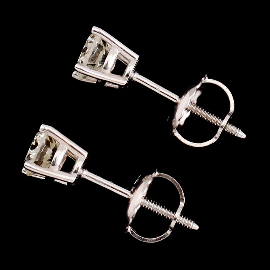 ÖRHÄNGEN, 1 par, 14 k vitguld, briljantslipade diamanter tot 0.50 ct.