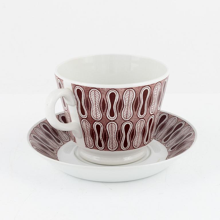 A porcelain teacup with saucer, Arabia, Finland, mid 20th century.