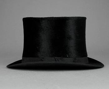 HATT med HATTASK, 1900-talets början.