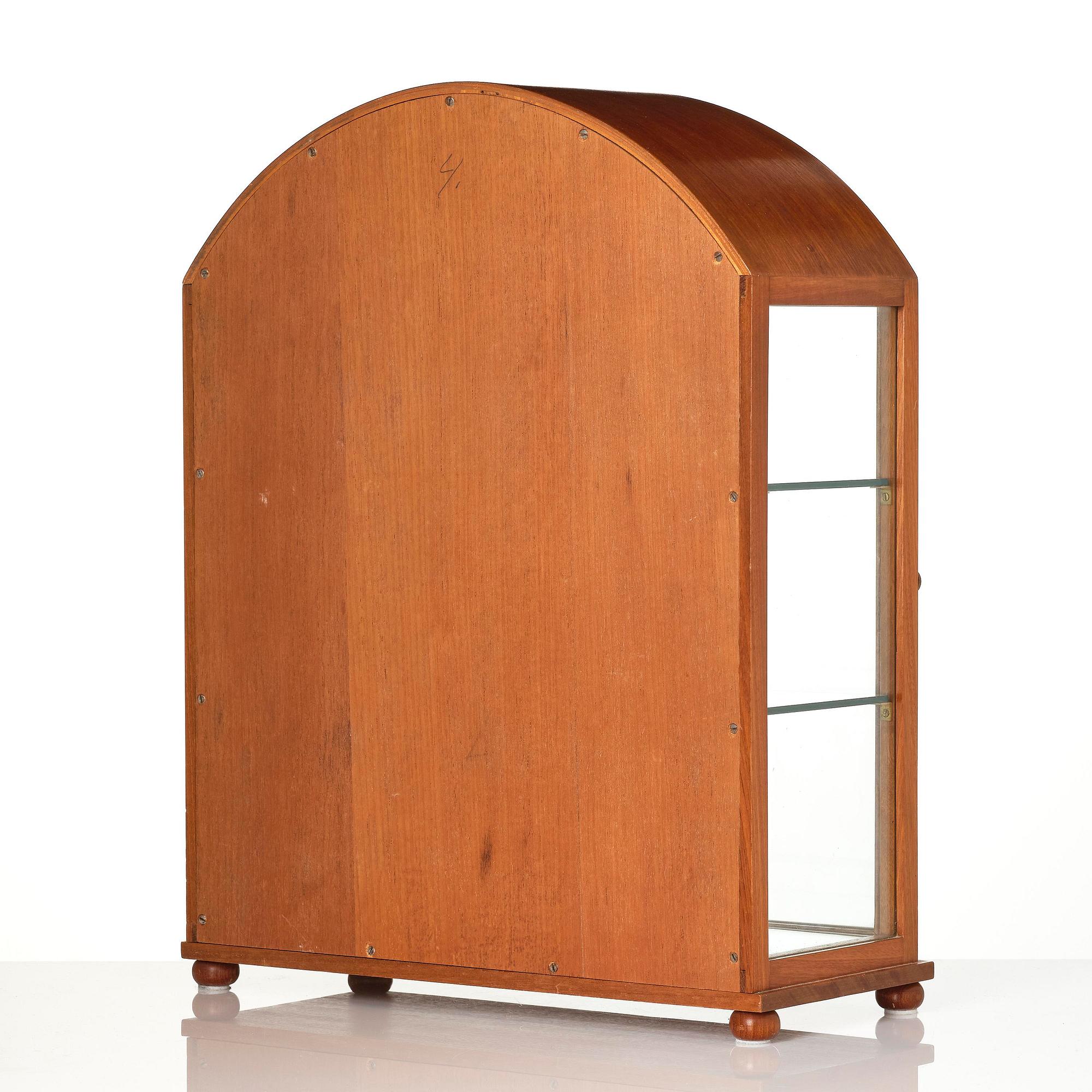 Josef Frank, bordsvitrin, modell B 2070, Firma Svenskt Tenn, före 1985.