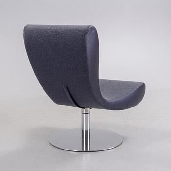 A "Skybar" chair by Geir Sӕtveit for Martela.