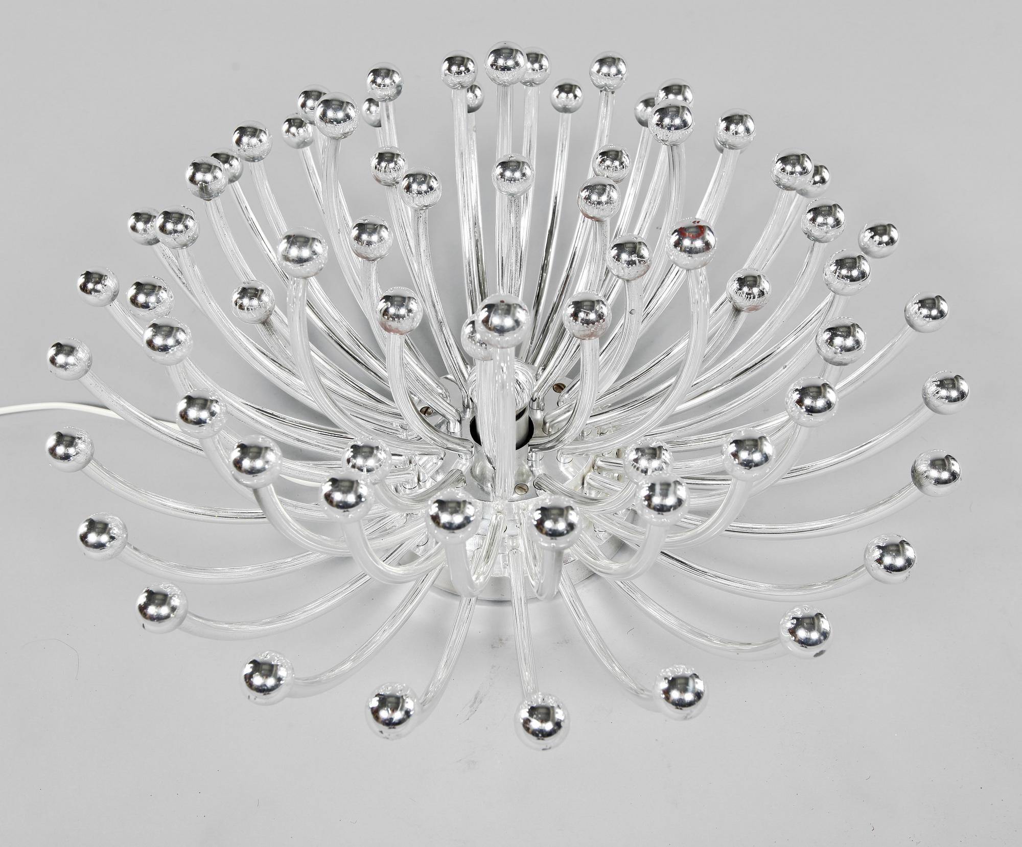 TAK/VÄGG/BORDSLAMPA, "Pistillo", Studio Tetrarch, Valenti Luce, formgiven 1970.