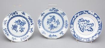 ASSIETTER, 8 st, kompaniporslin, främst Qianlong, 1700-tal.