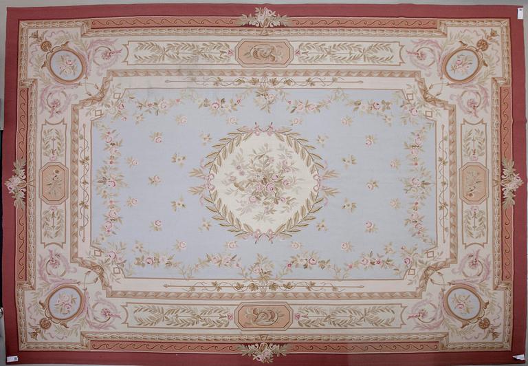 MATTA, Aubusson stil, 1900-talets slut. Ca 431x302 cm.