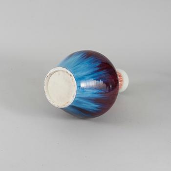 GOLVVAS, keramik, 1900-talets andra hälft.