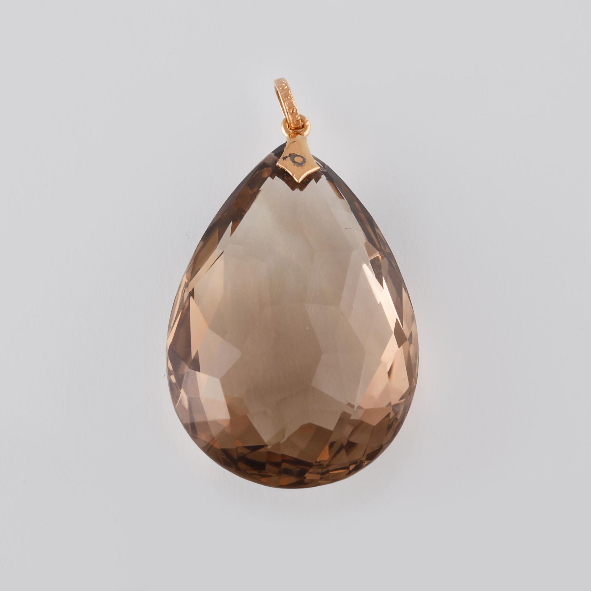 HÄNGE, 18K guld med brioletteslipad rökkvarts, John Pettersson, Stockholm, 1929. Vikt 13,1 gram.
