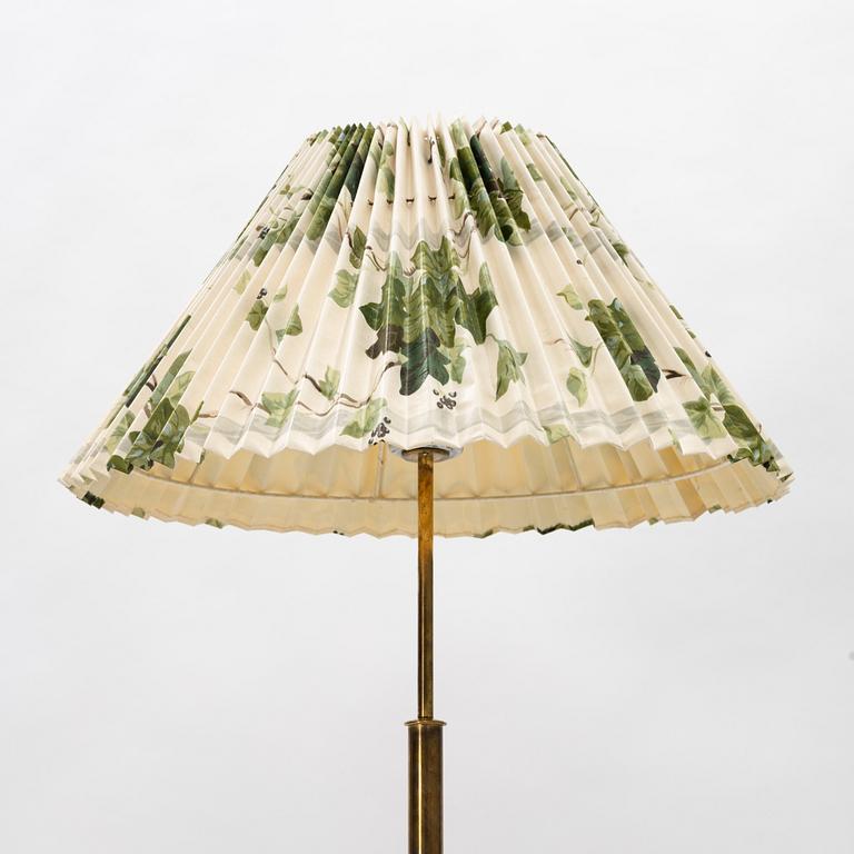 Josef Frank, floor lamp, model 2148, Svenskt Tenn.