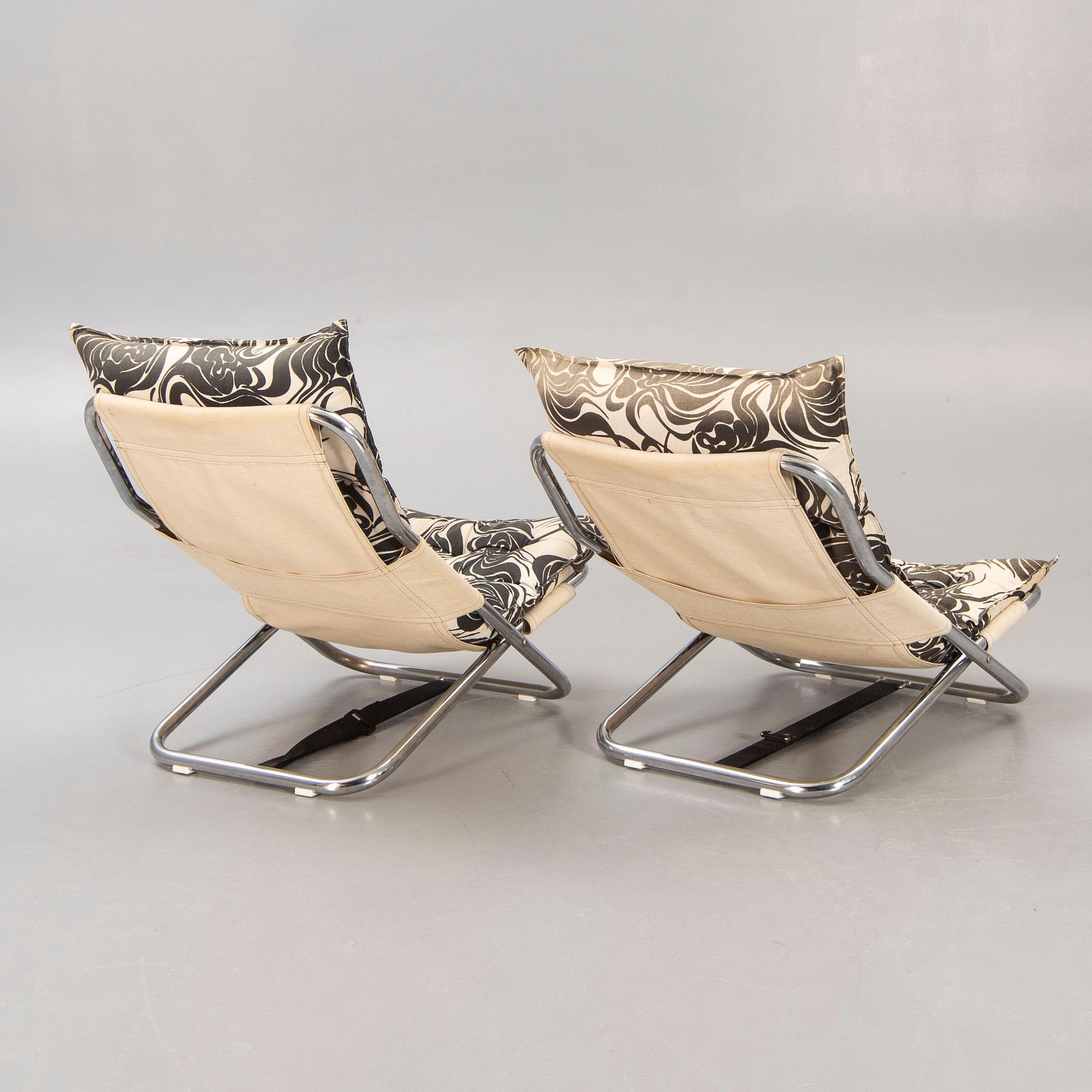 Armchairs, a pair, "Viggen", Värnamo Sängkläder AB, 1970s.