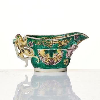 Bägare, biskviporslin. Qingdynastin, Kangxi (1662-1722).