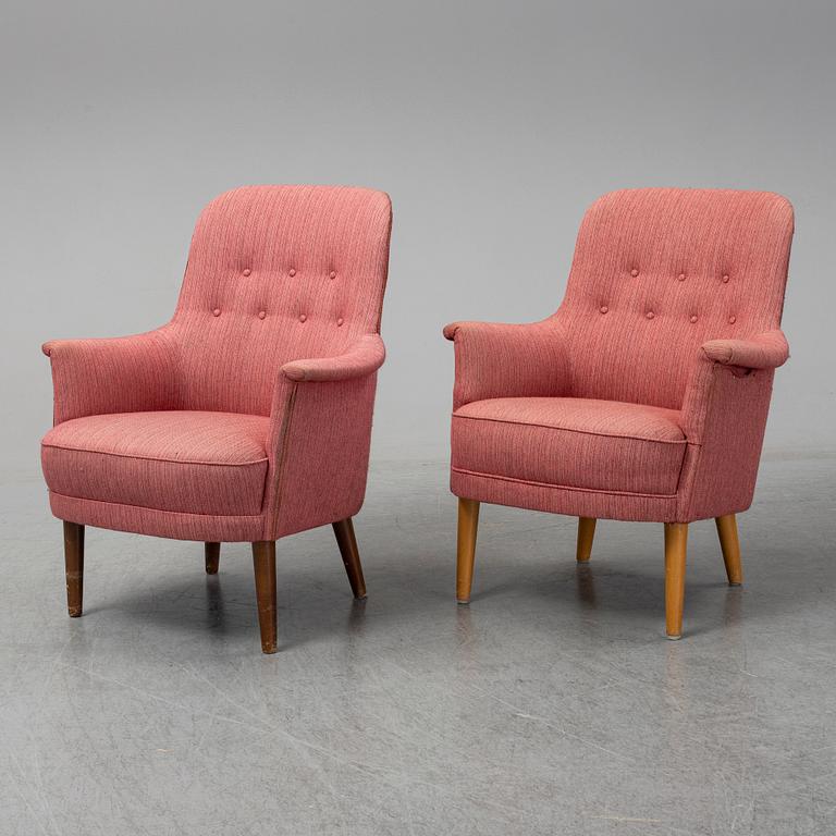 CARL MALMSTEN, a pair of 'Husmor' easy chairs.
