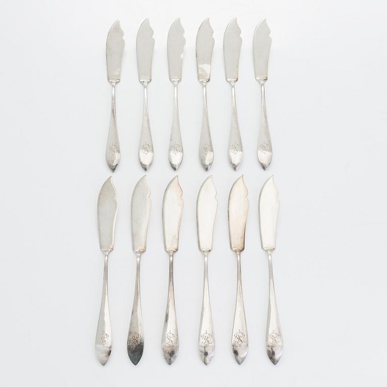 Bestickuppsättning för 12, totalt 108 delar, silver, Warszawa, Polen 1931-1963.
