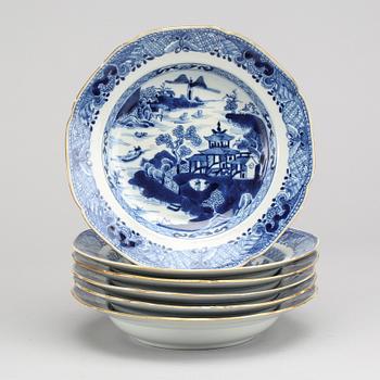 Six chinese 19th century porcelain dishes.