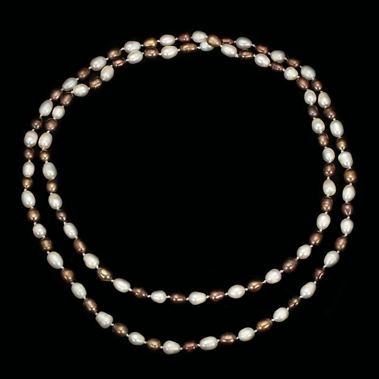 COLLIER, odlade sötvattenspärlor.