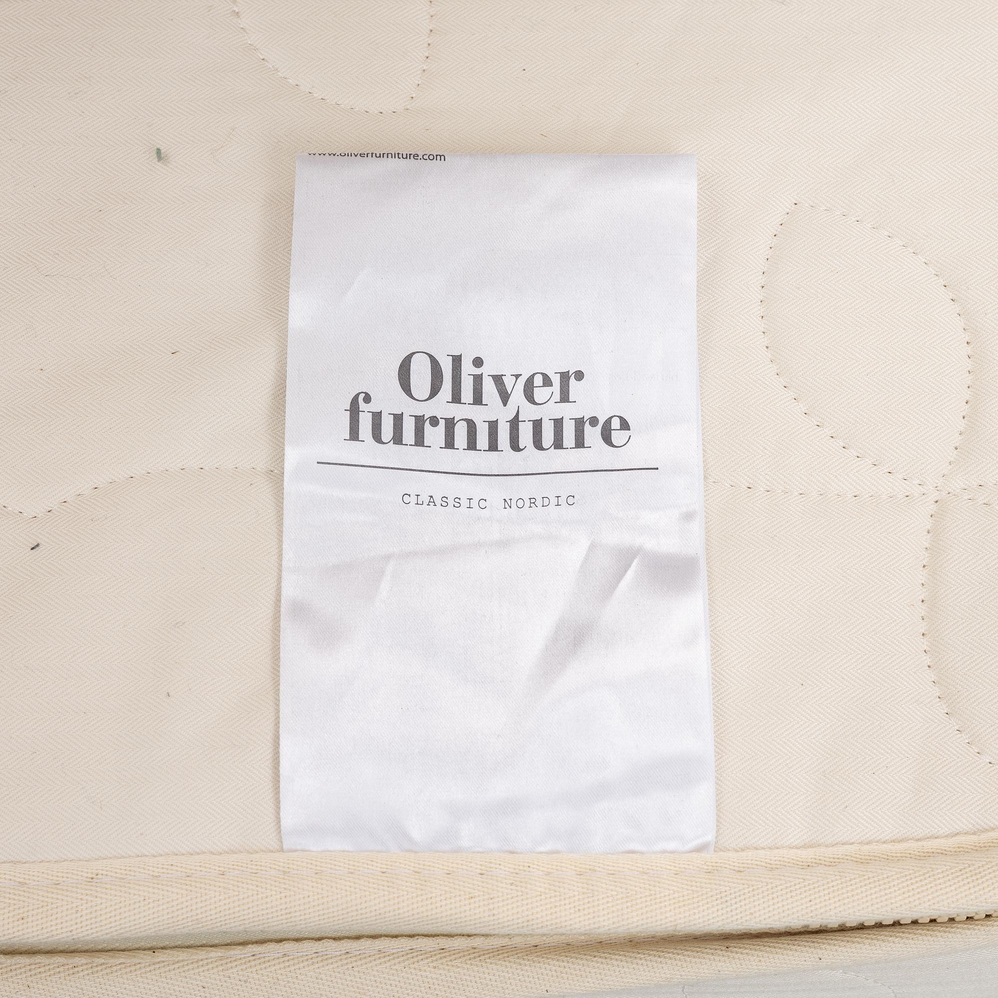 Dagbädd, "Wood", Oliver Furniture, samtida.