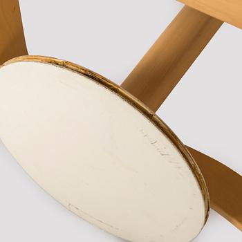 Alvar Aalto, tarjoiluvaunu, malli 900, Artek 1900-luvun lopulta.