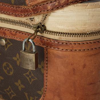 RESVÄSKA, Louis Vuitton.